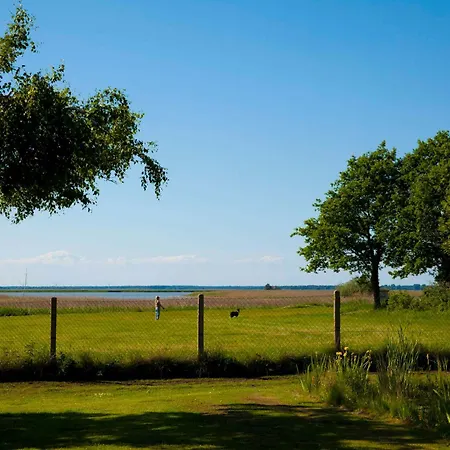 度假居 Blockhaus Am Bodden